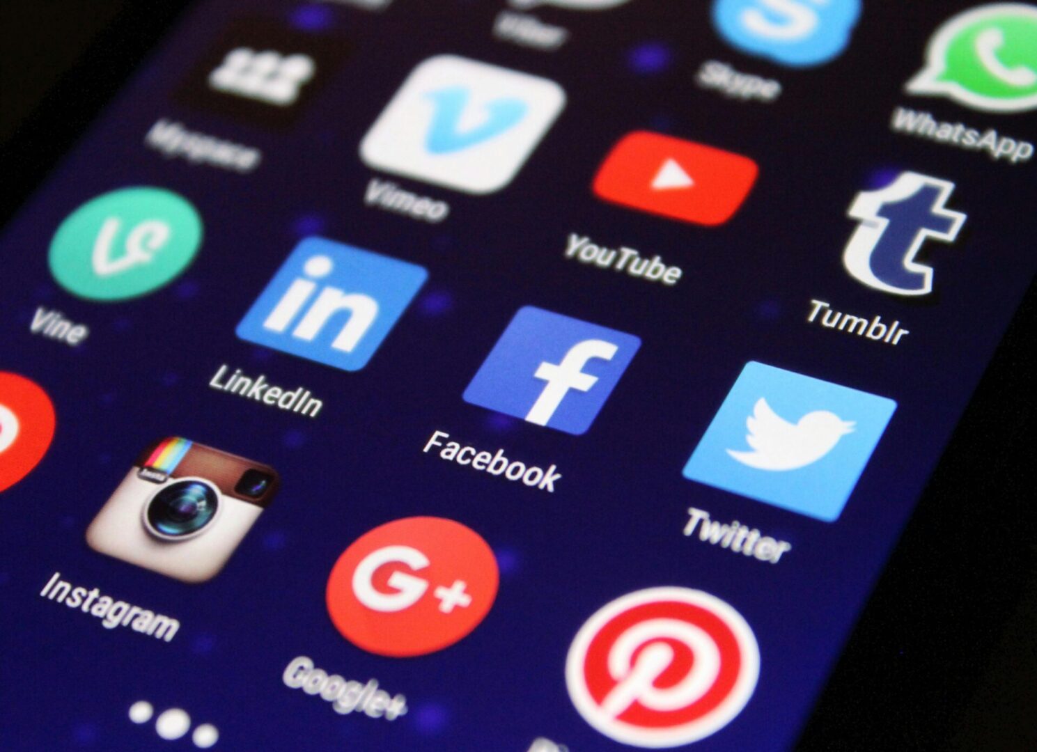 Visual representation of social media facilitating customer connections and engagement.